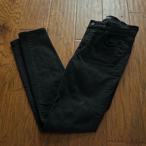 Ann Taylor LIKE NEW Black Skinny Jeans